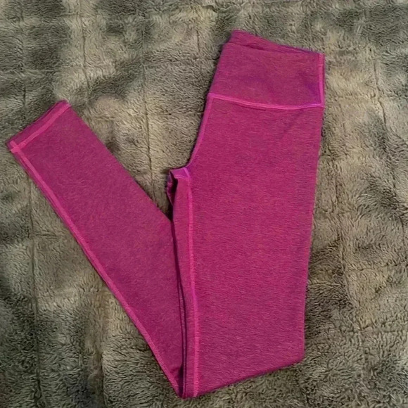 2/15 NWOT Fabletics leggings - Picture 1 of 10
